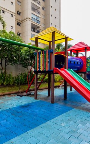 Apartamento à venda com 100m², 3 quartos e 2 vagasÁrea comum - Playground