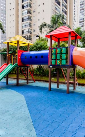Apartamento à venda com 100m², 3 quartos e 2 vagasÁrea comum - Playground