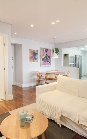 Apartamento à venda com 133m², 2 quartos e 2 vagas Apartamento à venda com 133m², 2 quartos e 2 vagasSala