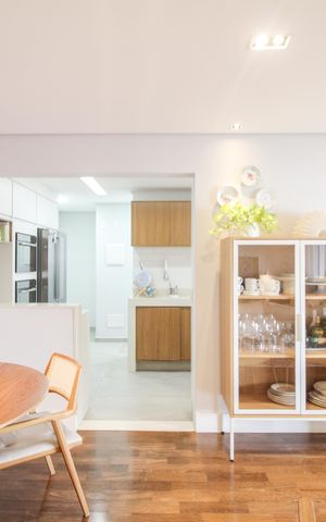 Apartamento à venda com 133m², 2 quartos e 2 vagas Apartamento à venda com 133m², 2 quartos e 2 vagasSala
