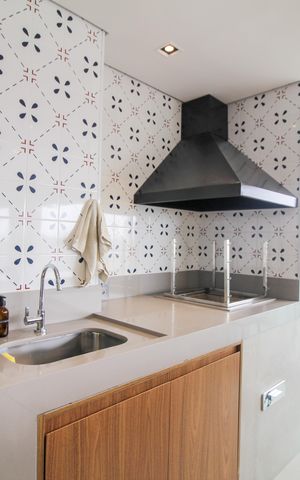 Apartamento à venda com 133m², 2 quartos e 2 vagas Apartamento à venda com 133m², 2 quartos e 2 vagasVaranda