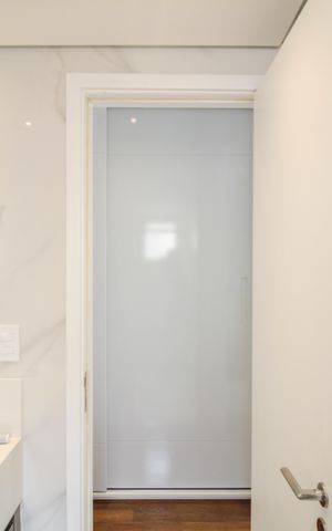 Apartamento à venda com 133m², 2 quartos e 2 vagas Apartamento à venda com 133m², 2 quartos e 2 vagasBanheiro 2 - Suite 1