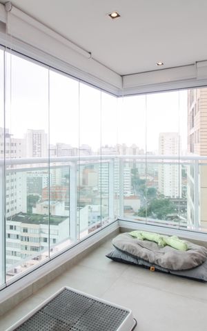 Apartamento à venda com 133m², 2 quartos e 2 vagas Apartamento à venda com 133m², 2 quartos e 2 vagasVaranda