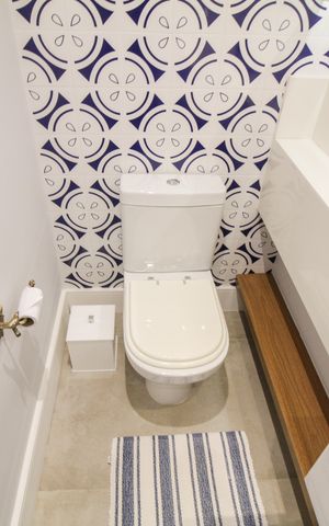 Apartamento à venda com 133m², 2 quartos e 2 vagas Apartamento à venda com 133m², 2 quartos e 2 vagasBanheiro 3 - Lavabo