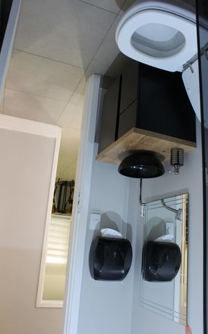 Casa para alugar com 281m², 3 quartos e 5 vagasBanheiro 1