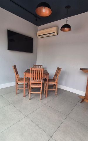 Casa para alugar com 281m², 3 quartos e 5 vagas Casa para alugar com 281m², 3 quartos e 5 vagasSala de Jantar