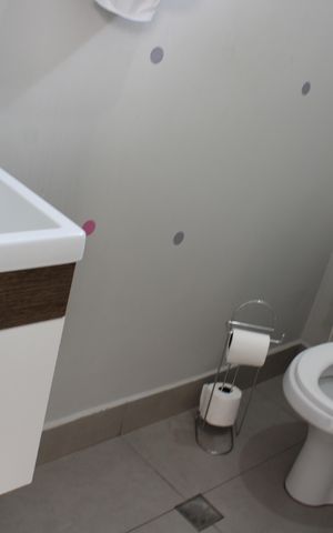 Casa para alugar com 281m², 3 quartos e 5 vagasBanheiro 3