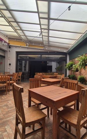 Casa para alugar com 281m², 3 quartos e 5 vagas Casa para alugar com 281m², 3 quartos e 5 vagasJardim De Inverno
