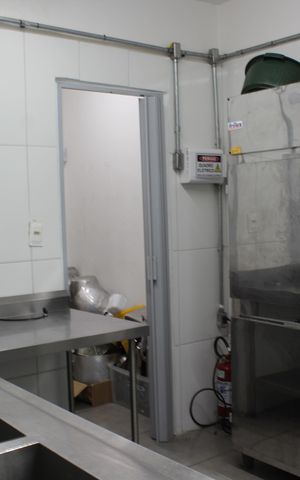 Casa para alugar com 281m², 3 quartos e 5 vagasCozinha da Área de Serviço