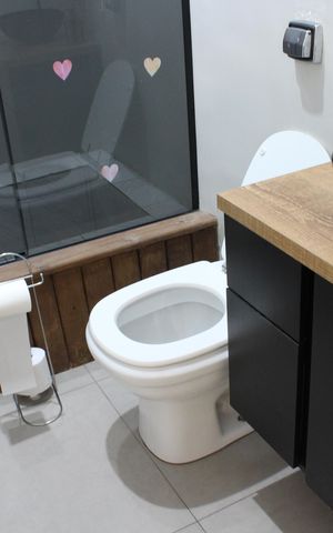 Casa para alugar com 281m², 3 quartos e 5 vagasBanheiro 1