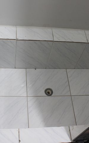 Casa para alugar com 281m², 3 quartos e 5 vagasBanheiro 1