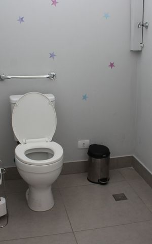 Casa para alugar com 281m², 3 quartos e 5 vagasBanheiro 2