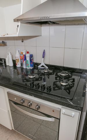 Apartamento à venda com 55m², 2 quartos e 2 vagasCozinha e Área de Serviço