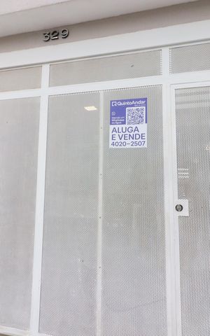 Casa à venda com 230m², 4 quartos e 2 vagasFachada
