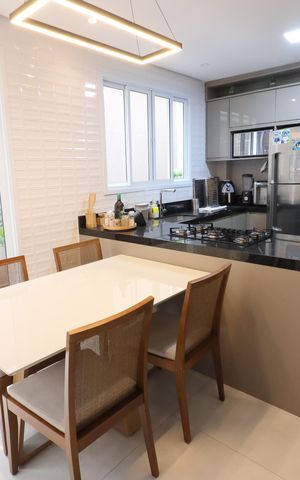 Casa à venda com 230m², 4 quartos e 2 vagasCozinha
