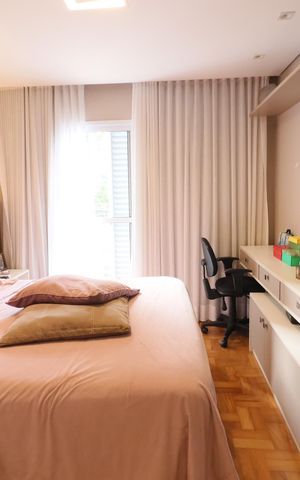 Casa à venda com 230m², 4 quartos e 2 vagasSuíte 1