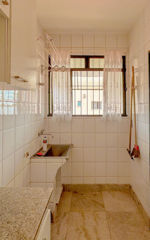 Casa à venda com 300m², 4 quartos e 2 vagas