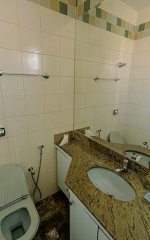 Casa à venda com 300m², 4 quartos e 2 vagas