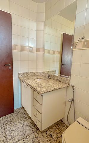 Casa à venda com 300m², 4 quartos e 2 vagas