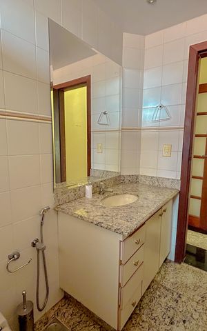 Casa à venda com 300m², 4 quartos e 2 vagas