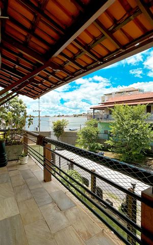 Casa à venda com 300m², 4 quartos e 2 vagas