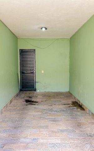 Casa à venda com 300m², 4 quartos e 2 vagas