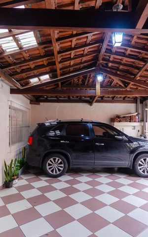 Casa para alugar com 200m², 3 quartos e 2 vagas Casa para alugar com 200m², 3 quartos e 2 vagasGaragem
