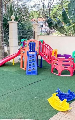 Apartamento à venda com 75m², 3 quartos e 2 vagas Apartamento à venda com 75m², 3 quartos e 2 vagasÁrea comum - Playground