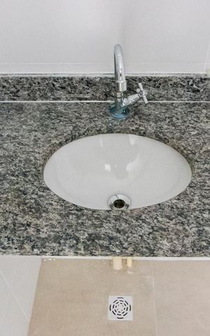 Apartamento à venda com 40m², 2 quartos e sem vaga Apartamento à venda com 40m², 2 quartos e sem vagaBanheiro