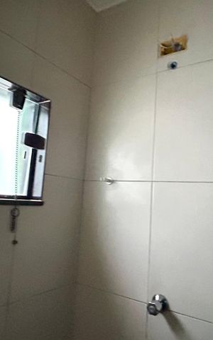 Casa à venda com 168m², 2 quartos e 2 vagas Casa à venda com 168m², 2 quartos e 2 vagasBanheiro 1