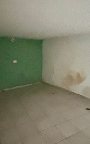 Casa à venda com 168m², 2 quartos e 2 vagas Casa à venda com 168m², 2 quartos e 2 vagasGaragem