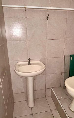 Casa à venda com 168m², 2 quartos e 2 vagas Casa à venda com 168m², 2 quartos e 2 vagasBanheiro 2