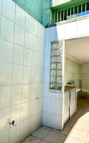 Casa à venda com 168m², 2 quartos e 2 vagas Casa à venda com 168m², 2 quartos e 2 vagasÁrea de Serviço