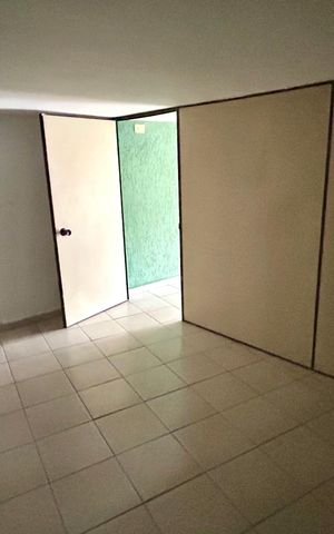 Casa à venda com 168m², 2 quartos e 2 vagas Casa à venda com 168m², 2 quartos e 2 vagasGaragem