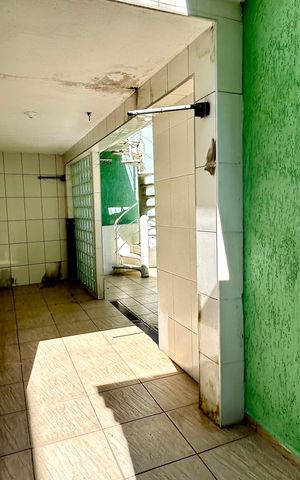 Casa à venda com 168m², 2 quartos e 2 vagas Casa à venda com 168m², 2 quartos e 2 vagasÁrea de Serviço