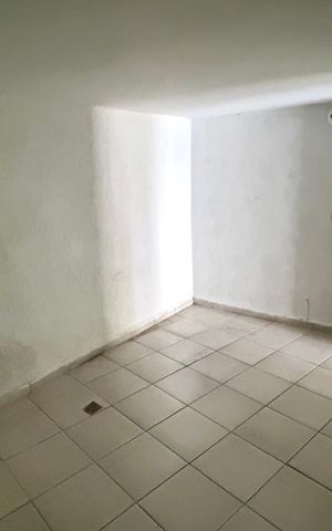 Casa à venda com 168m², 2 quartos e 2 vagas Casa à venda com 168m², 2 quartos e 2 vagasGaragem