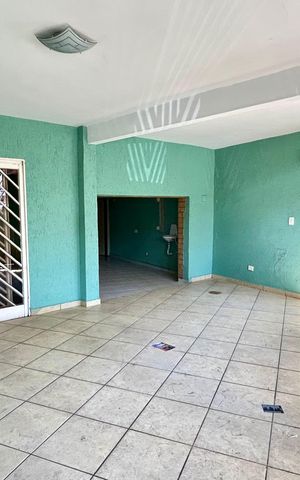 Casa à venda com 168m², 2 quartos e 2 vagas Casa à venda com 168m², 2 quartos e 2 vagasGaragem