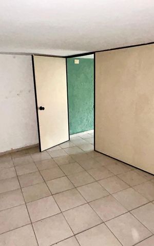 Casa à venda com 168m², 2 quartos e 2 vagas Casa à venda com 168m², 2 quartos e 2 vagasGaragem