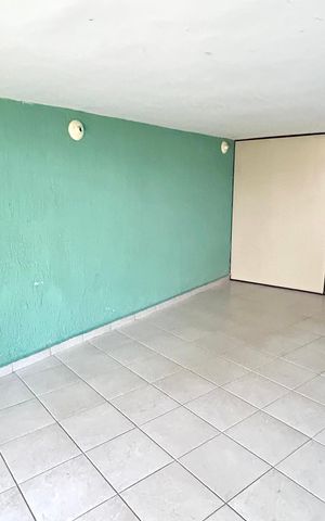 Casa à venda com 168m², 2 quartos e 2 vagas Casa à venda com 168m², 2 quartos e 2 vagasGaragem