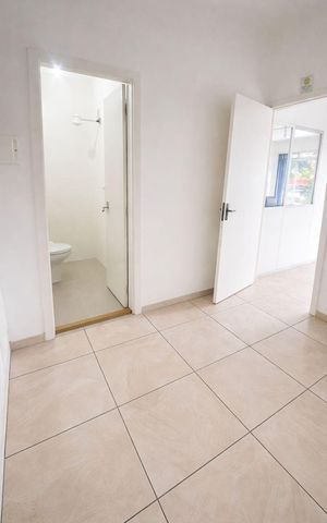 Studio à venda com 33m², 1 quarto e sem vaga Studio à venda com 33m², 1 quarto e sem vagaSala