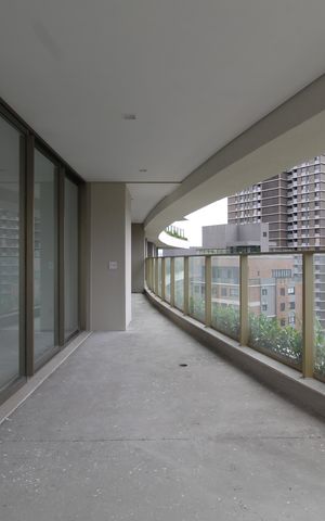 Apartamento à venda com 221m², 3 quartos e 3 vagasVaranda