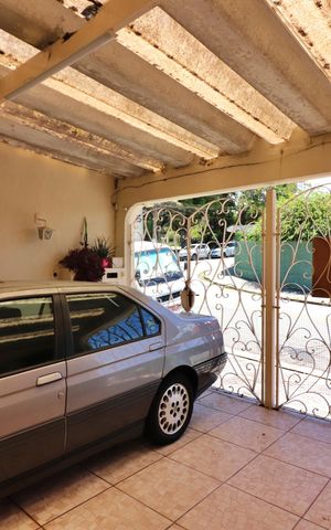 Casa à venda com 155m², 3 quartos e 2 vagasGaragem