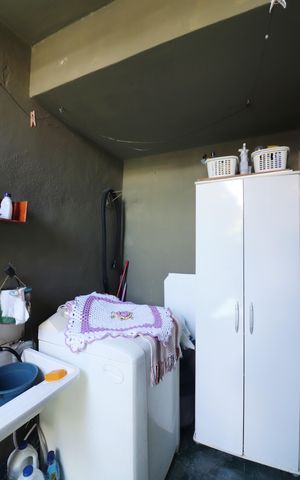 Casa à venda com 155m², 3 quartos e 2 vagasÁrea de Serviço
