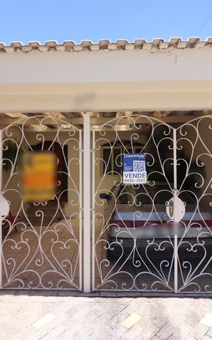 Casa à venda com 155m², 3 quartos e 2 vagasFachada 