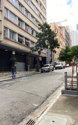 Apartamento à venda com 37m², 1 quarto e sem vaga Apartamento à venda com 37m², 1 quarto e sem vagaRua