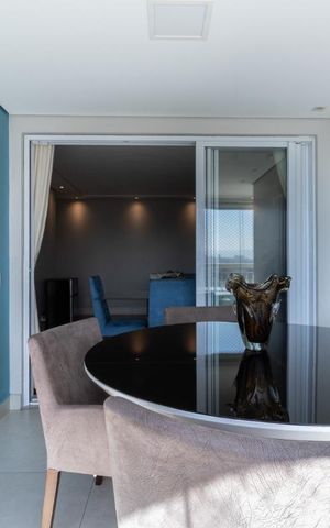 Apartamento à venda com 100m², 3 quartos e 2 vagas Apartamento à venda com 100m², 3 quartos e 2 vagasVaranda