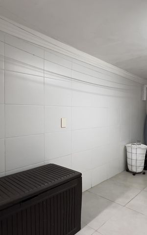 Casa à venda com 300m², 4 quartos e 3 vagas Casa à venda com 300m², 4 quartos e 3 vagasÁrea de Serviço