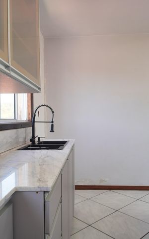 Apartamento para alugar com 64m², 2 quartos e 2 vagasCozinha
