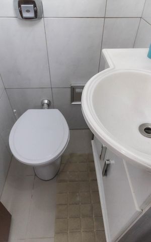 Casa à venda com 205m², 4 quartos e 2 vagasLavabo Casa 1