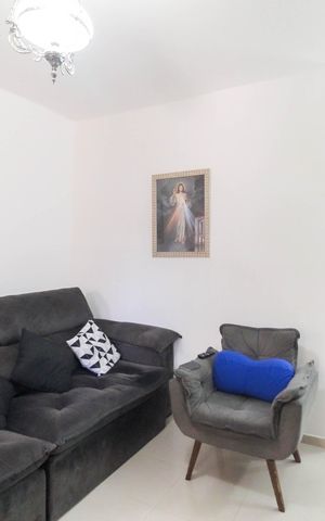 Casa à venda com 205m², 4 quartos e 2 vagasSala Casa 1